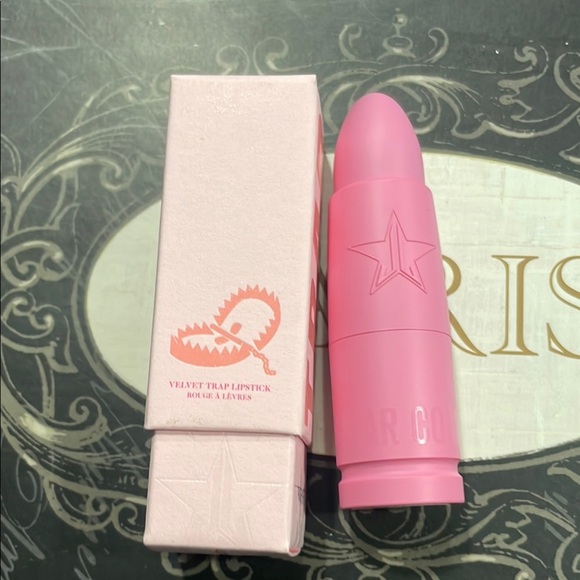 Jeffree Star Velvet Trap Lipstick In The Color Man down - Picture 1 of 5
